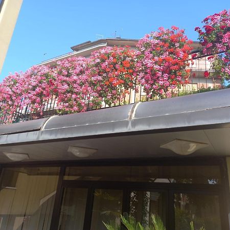 Hotel Aggravi Chianciano Terme Luaran gambar