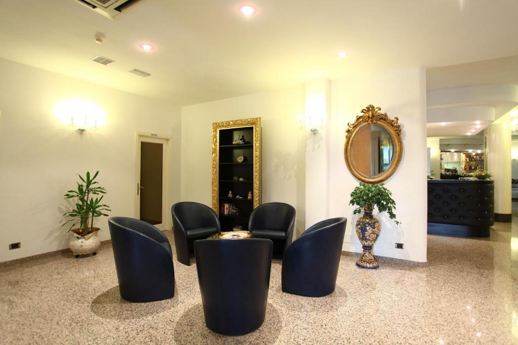 Hotel Aggravi Chianciano Terme Luaran gambar