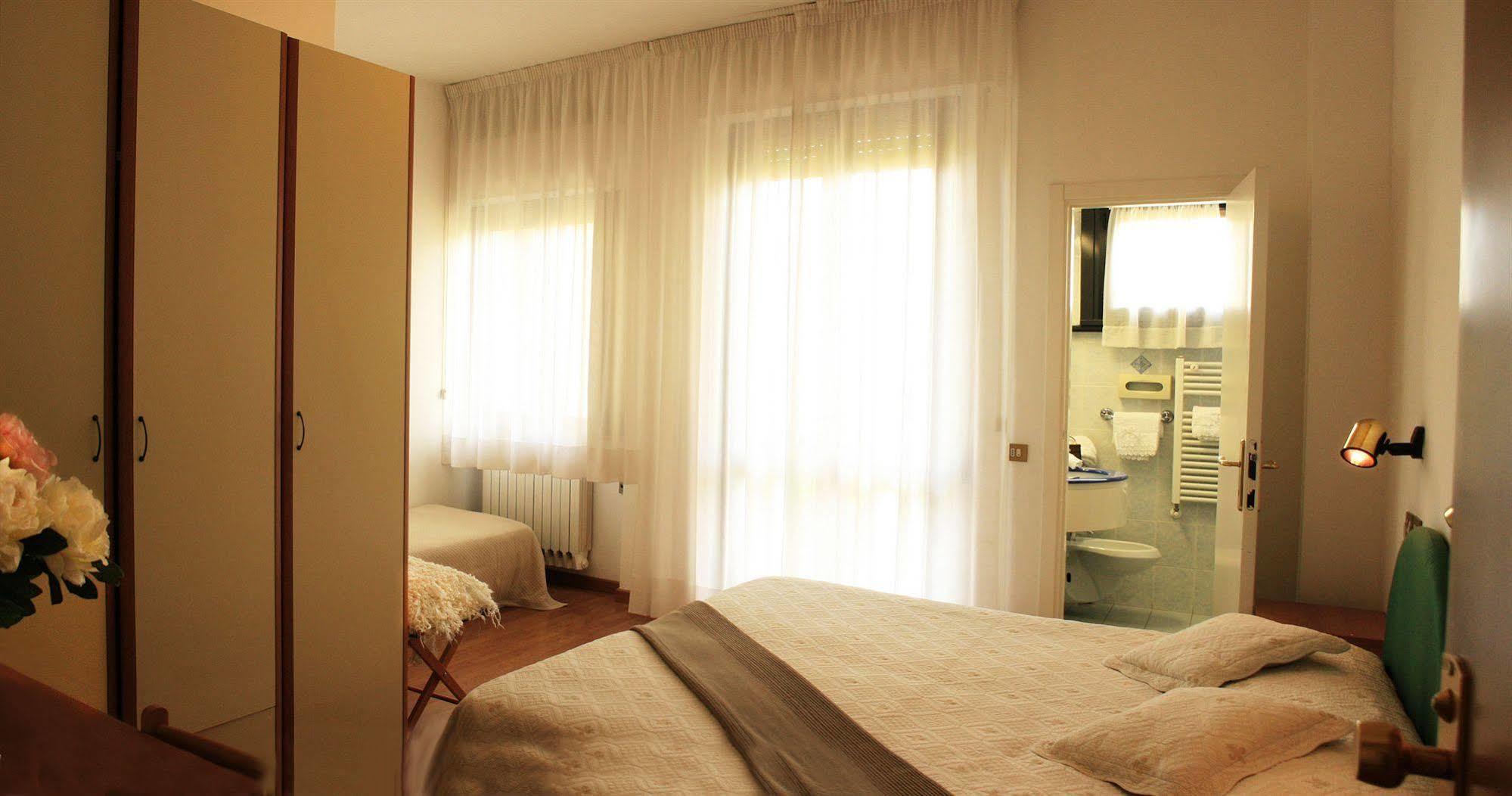 Hotel Aggravi Chianciano Terme Luaran gambar