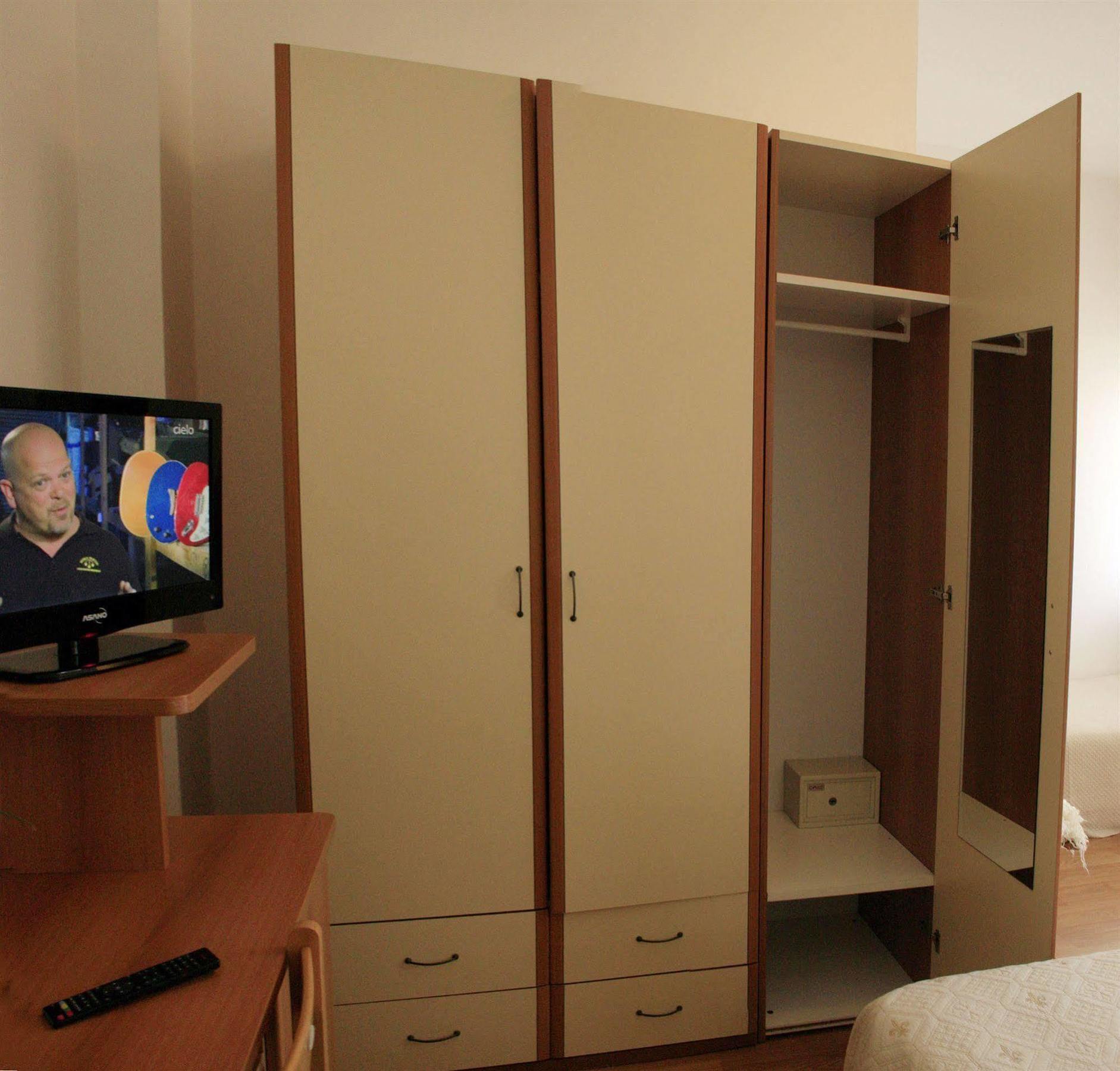 Hotel Aggravi Chianciano Terme Luaran gambar